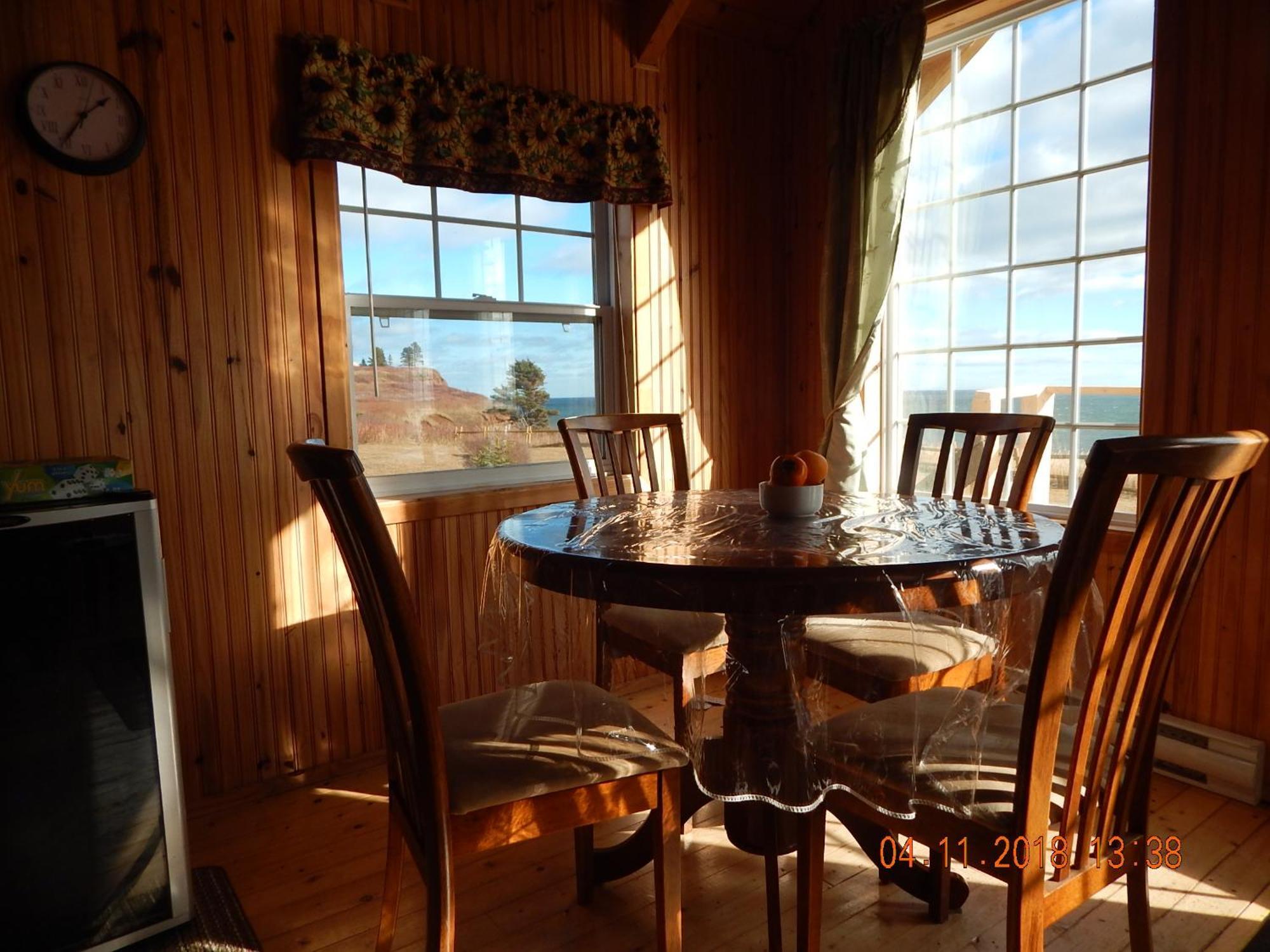Les Chalets Brise-De-Mer Sainte-Therese-de-Gaspe Exterior photo